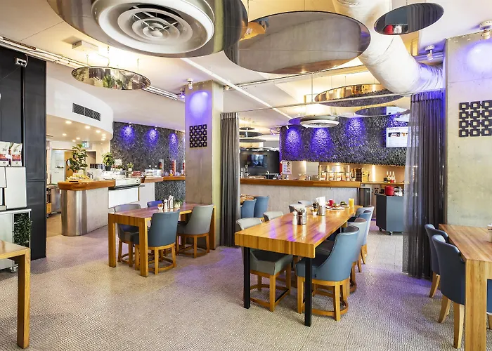 Metro Hotel Perth City