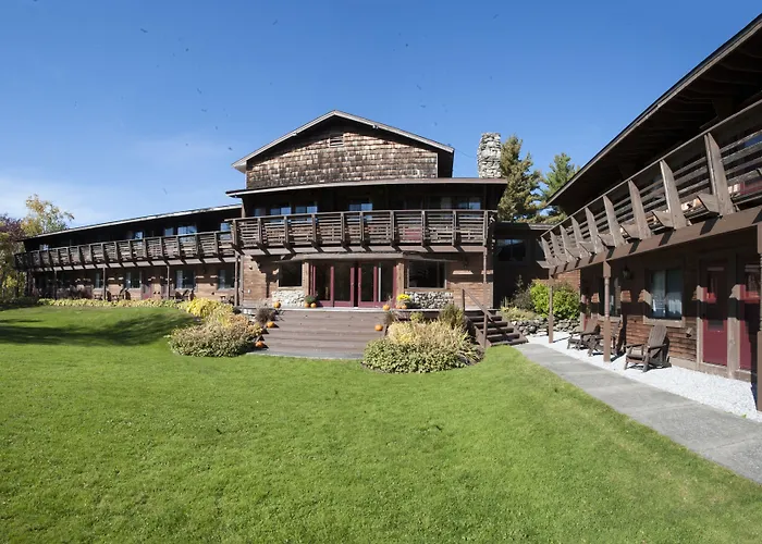 Summit Lodge