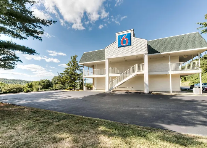 Motel 6-Niantic, Ct - New London