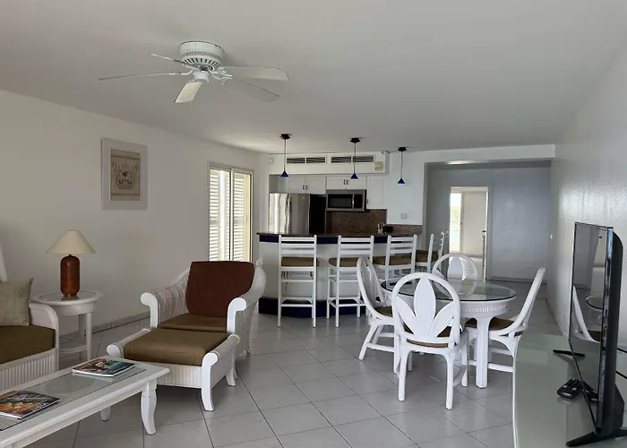 Sapphire Beach Club Resort