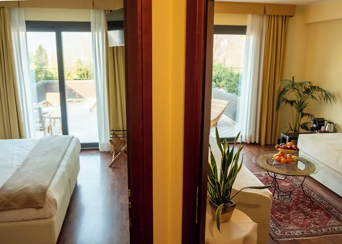 Admiral Hotel Villa Erme