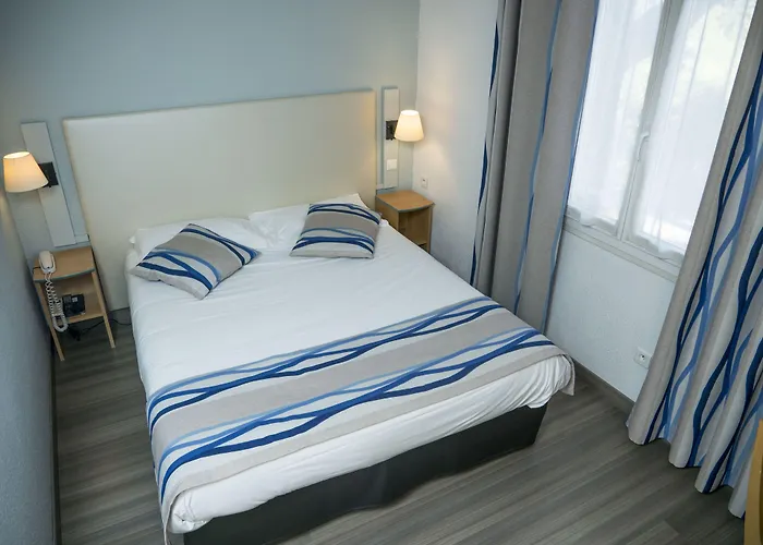 Logis Hotel Uzes Pont Du Gard