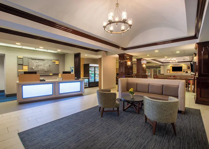 Holiday Inn Express State College At Williamsburg Square By Ihg