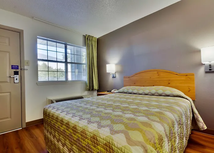 Studio 6-Dallas, Tx - Garland - Northeast