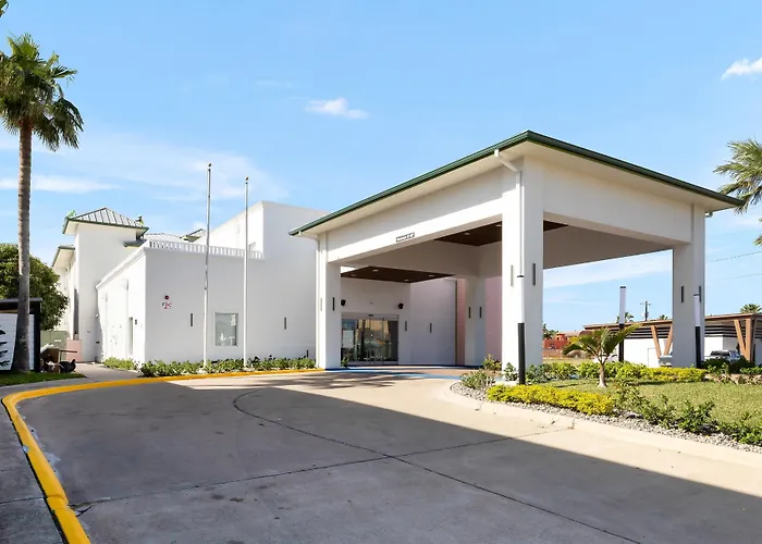 Howard Johnson Express Inn - South Padre Island Resort