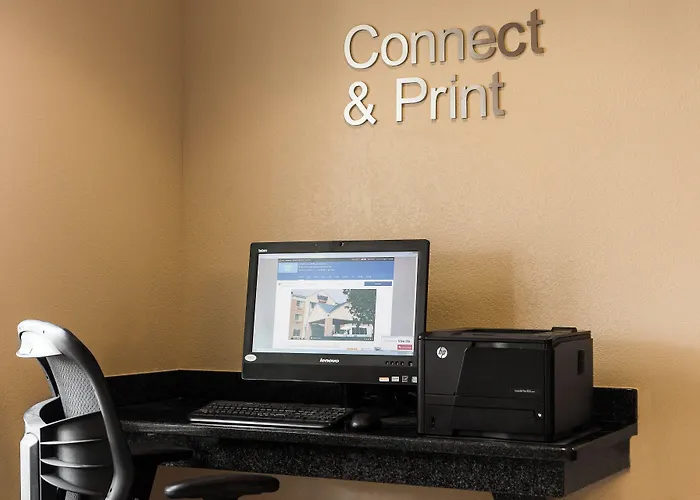 Fairfield Inn & Suites Kansas City Airport