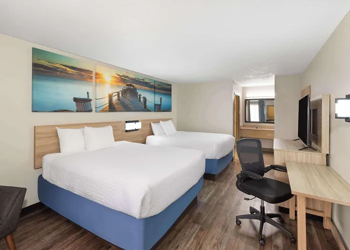 Days Inn By Wyndham Oak Grove/Ft. Campbell