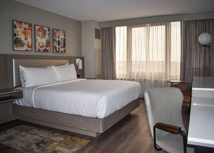 Doubletree By Hilton Chicago - Oak Brook