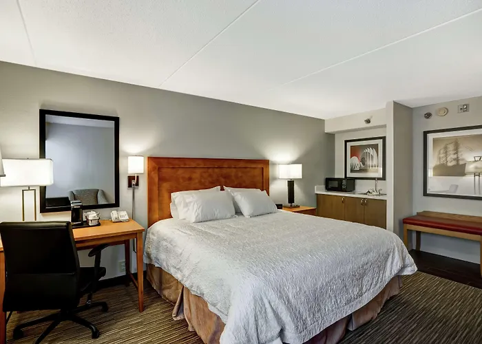 Hampton Inn Norfolk-Naval Base