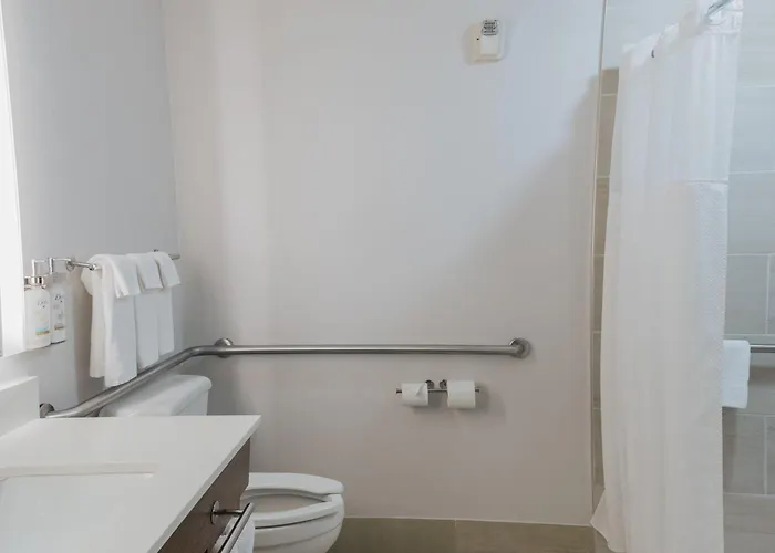 Holiday Inn Express Hotel & Suites Lagrange I-85 By Ihg