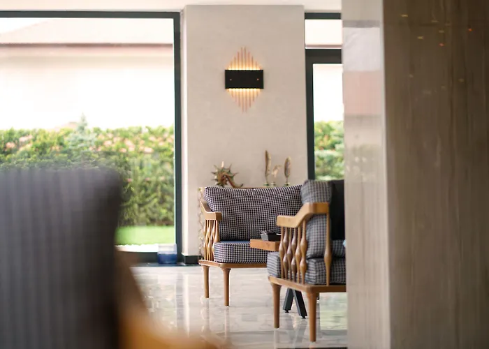 Aileena Hotel & Villas