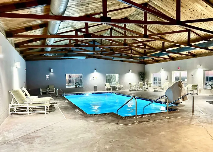 Microtel Inn & Suites By Wyndham Quincy Downtown - River Area