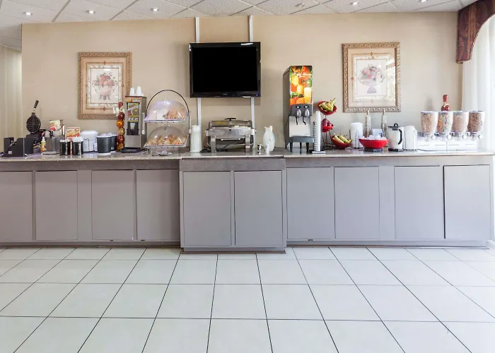 Ramada By Wyndham Lebanon
