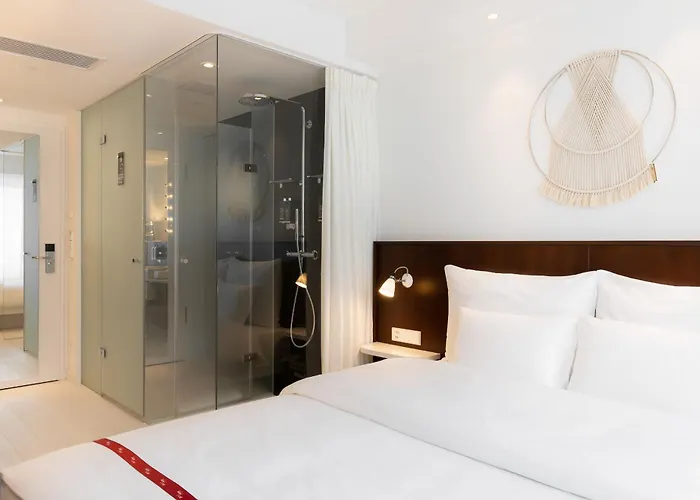Ruby Claire Hotel Geneva By Ihg