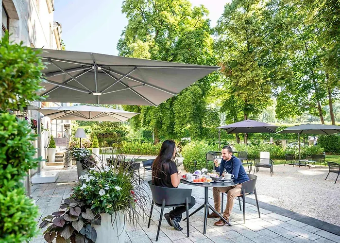 Hotel De Bourbon Grand Hotel Mercure Bourges