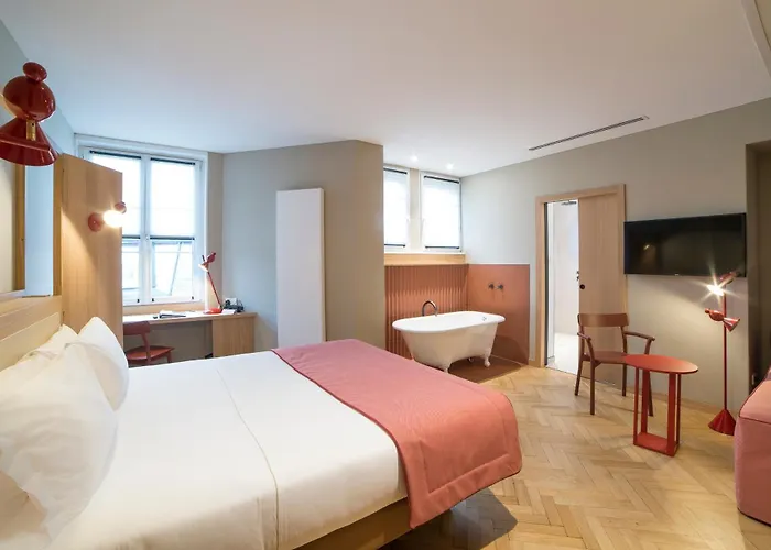 Hannong Hotel & Wine Bar