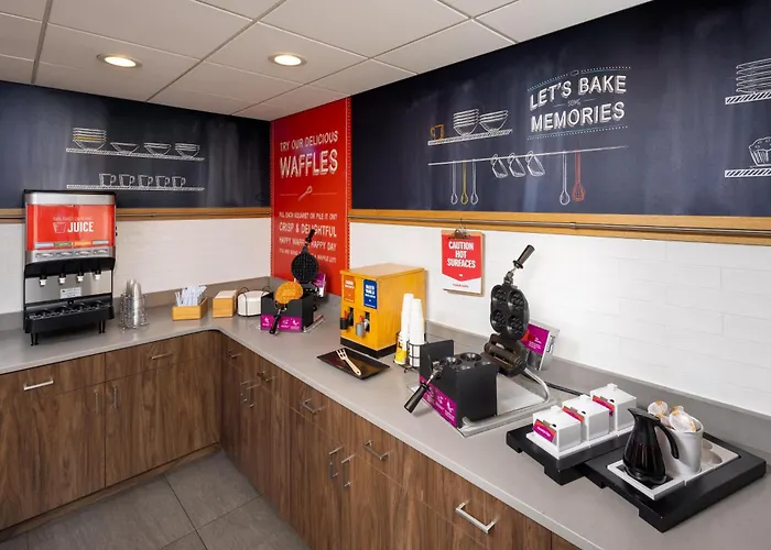 Hampton Inn And Suites Asheville Airport