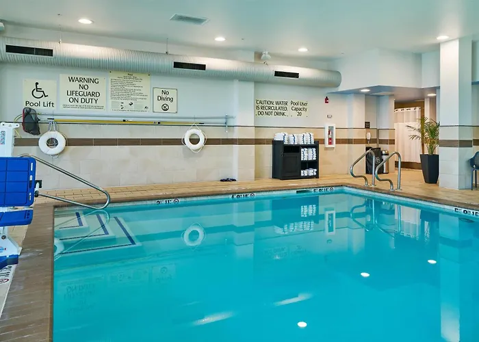 Hampton Inn & Suites Salinas