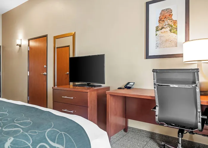 Heartland Inn And Suites