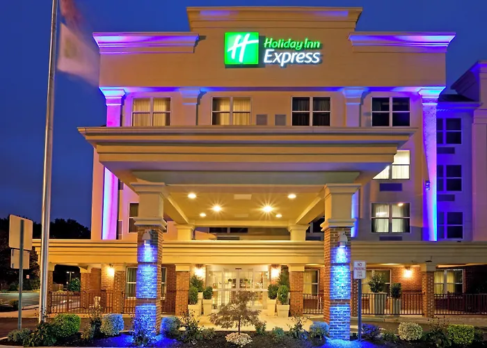 Holiday Inn Express Woodbridge By Ihg
