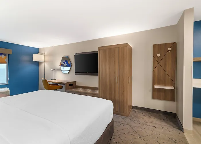Holiday Inn Express Biddeford By Ihg
