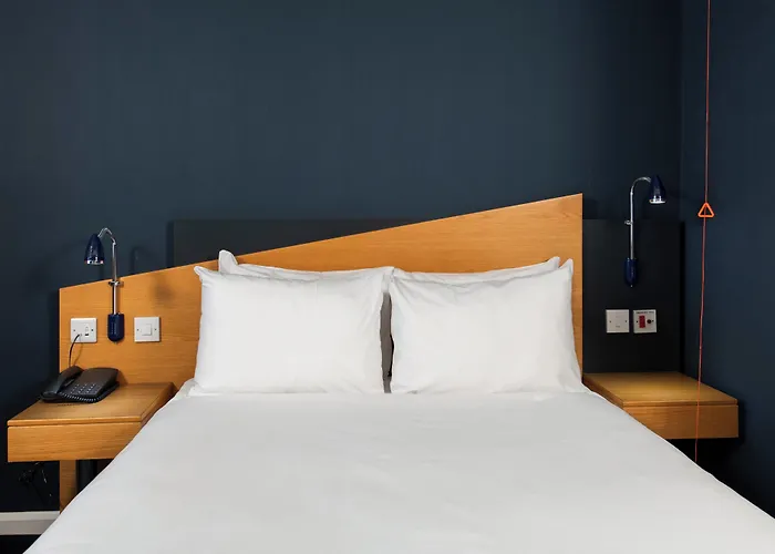 Holiday Inn Express Exeter East By Ihg