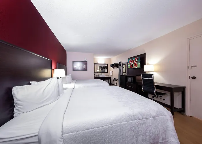 Red Roof Inn Plus+ Huntsville - Madison