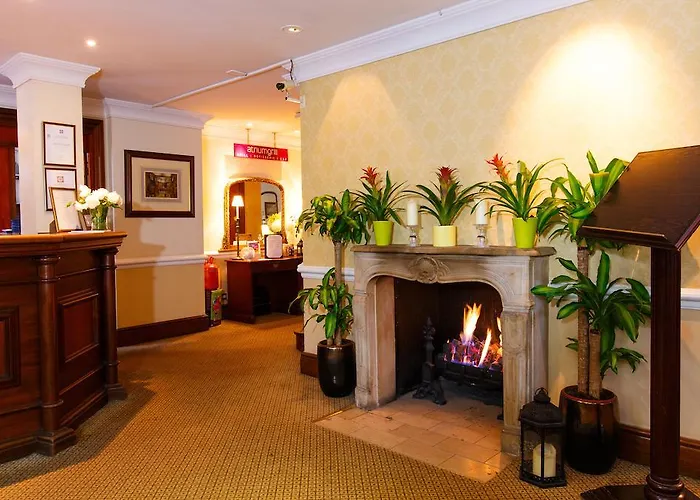 Kingston Lodge Hotel