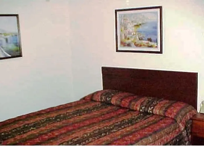 Savannah Suites - Stone Mountain