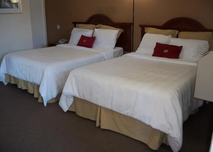 Camino Inn & Suites