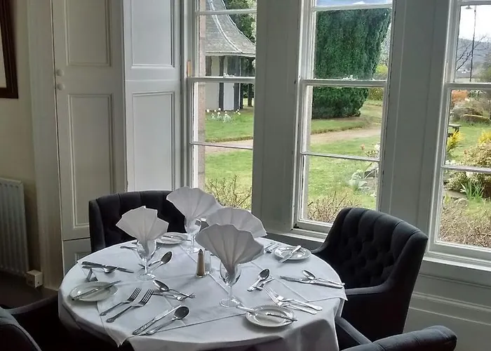 Huntly Arms Hotel