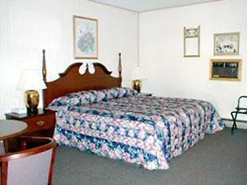 Knights Inn West Springfield