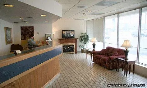 Holiday Inn Newport-I-40 Exit 435