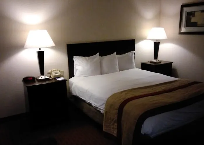 Baymont Inn And Suites Shreveport Airport