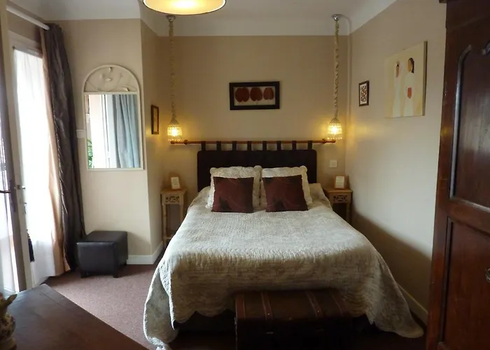 Hotel Itzalpea