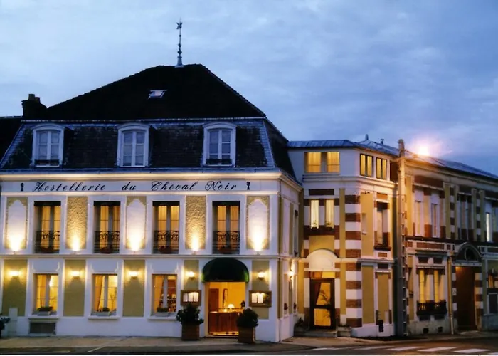 Châteaux et Demeures Hôtels Le Cheval Noir Moret-sur-Loing