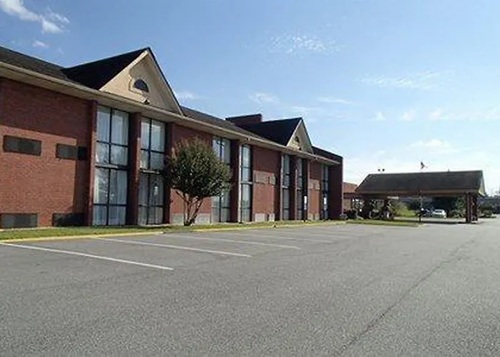 Fairbridge Inn And Suites