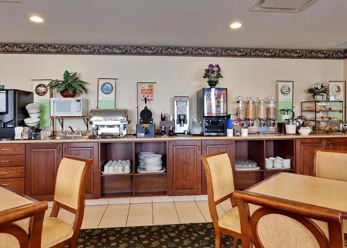 Country Inn & Suites By Radisson, London South, On