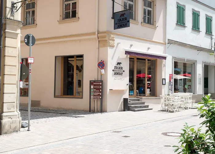 Hotel - Weinbar Fahr Away