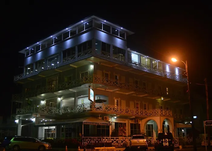 Status Hotel
