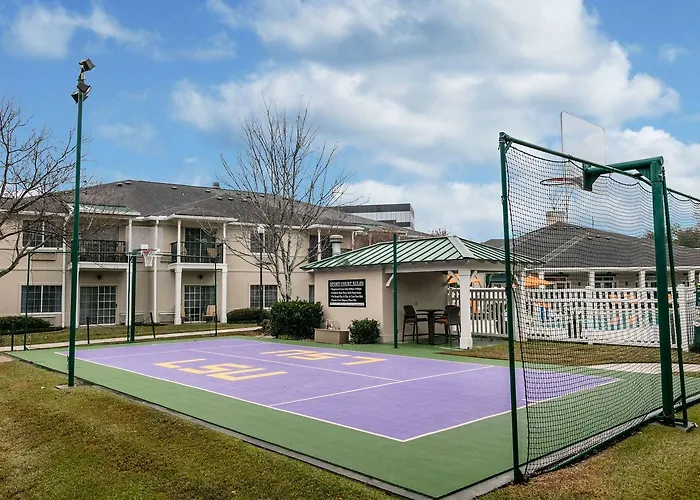 Richmond Inn & Suites