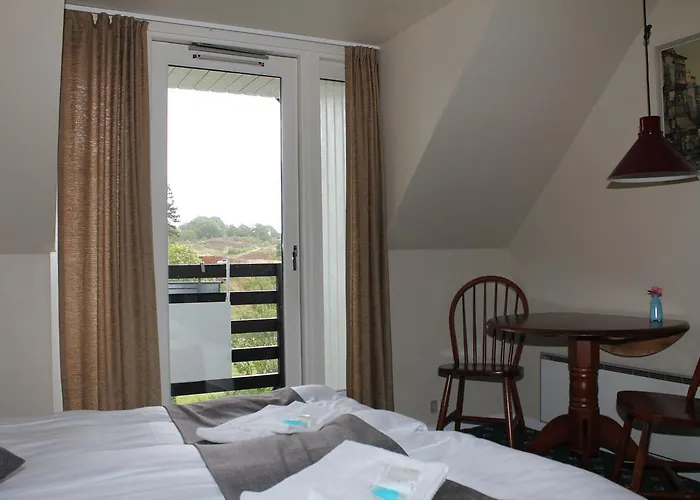 Lyng Dal Hotel Og Restaurant