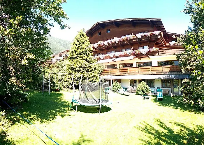 Hotel Rogen Neustift im Stubaital