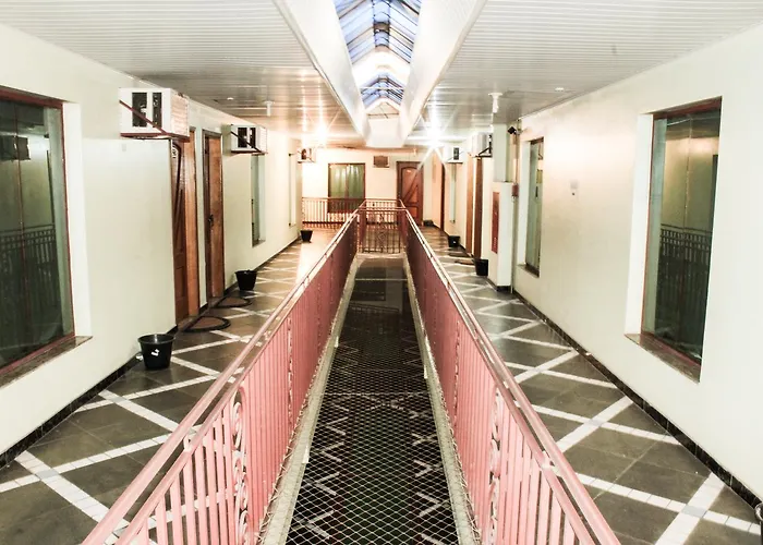 Cumbipar King Hotel