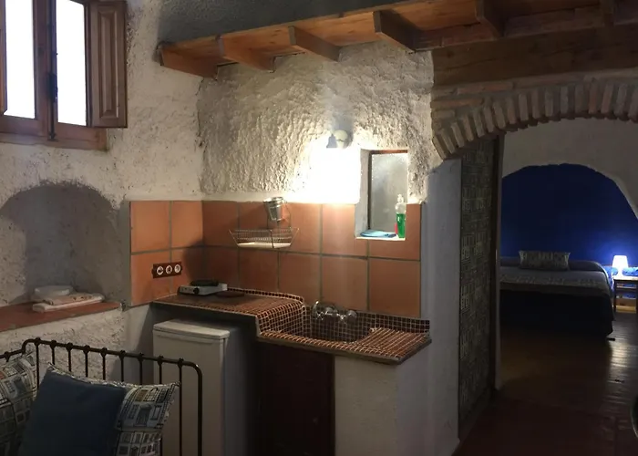 Casas Cueva Y Cortijo La Tala En Guadix