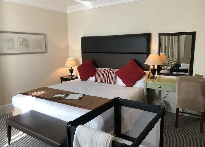 Kingston Lodge Hotel