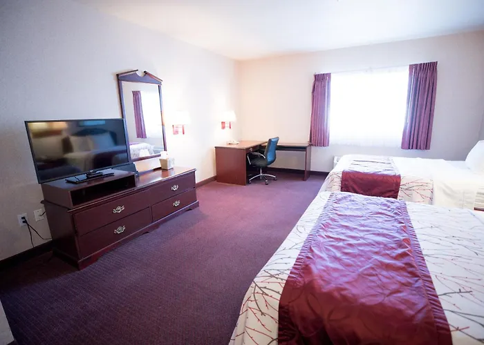 Holiday Inn Express & Suites Portland East By Ihg