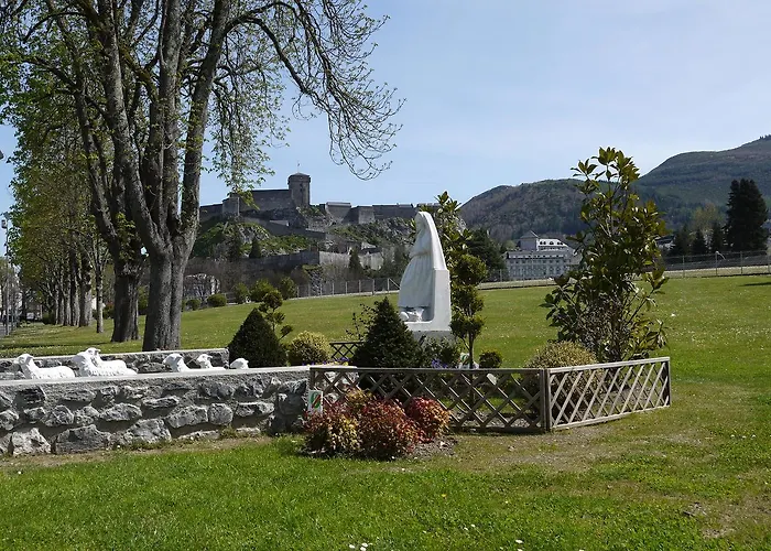 Hotel Saint-Charles Lourdes