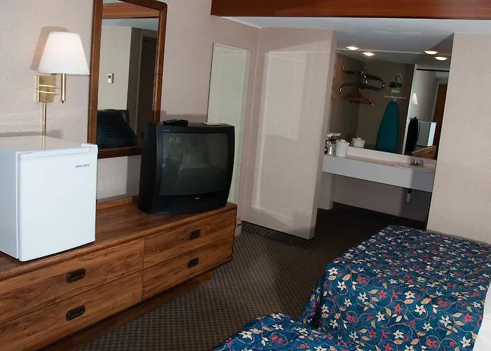 Midland Resort And Convention Center