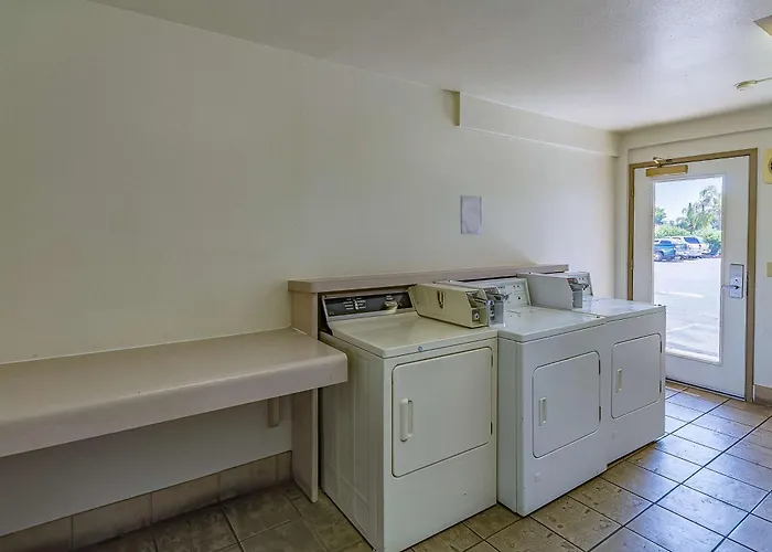 Motel 6-Fresno, Ca - Yosemite Hwy